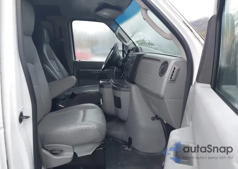 2012 Ford Econoline E250 Van z USA, uszkodzony, nr VIN 1FTNE2EW8CDA53333